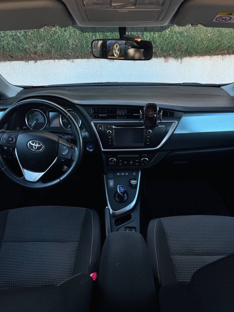 Toyota Auris задній вигляд